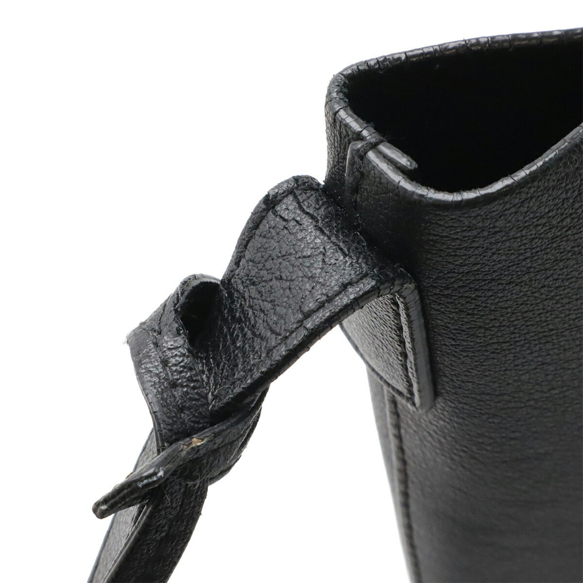 Yves Saint Laurent Black Leather Pouch Shoulder Bag (Pre-Owned)