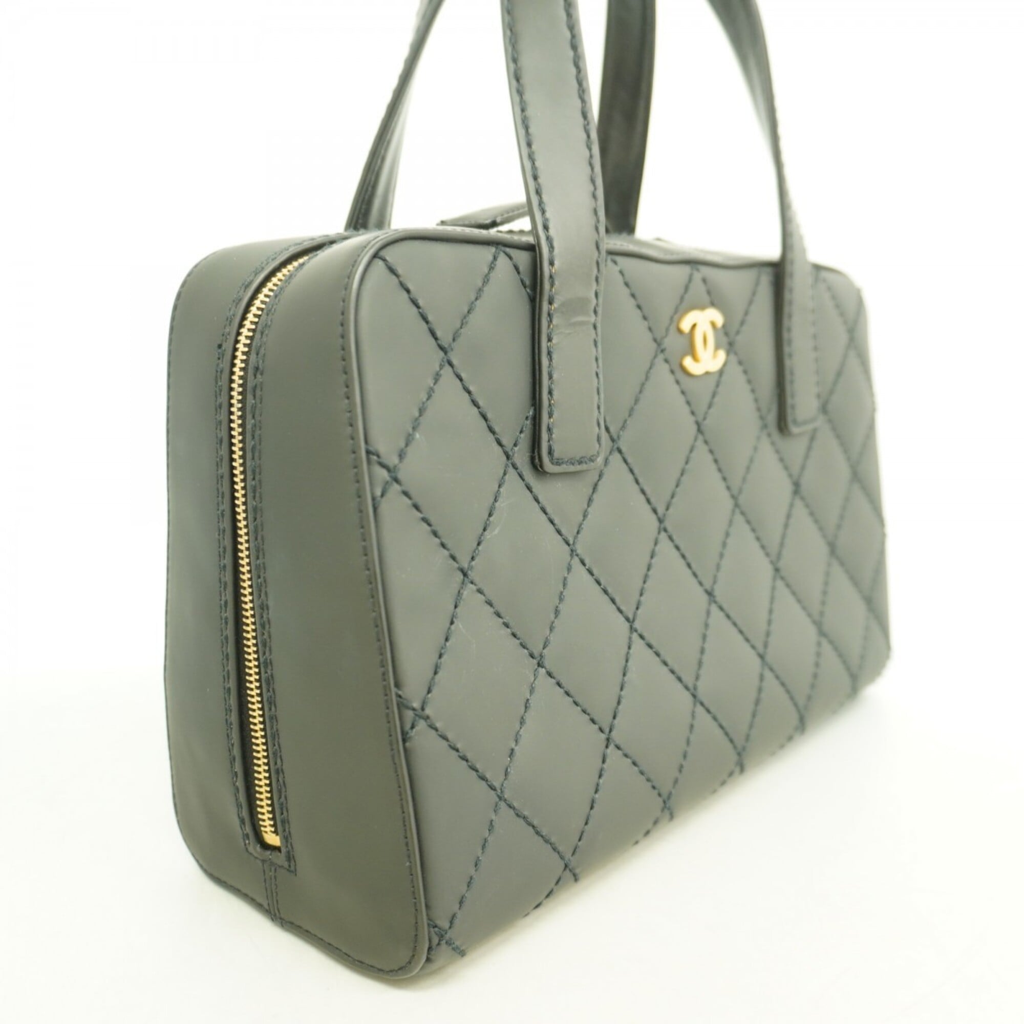 Chanel Black Leather Handbag (Pre-Owned)