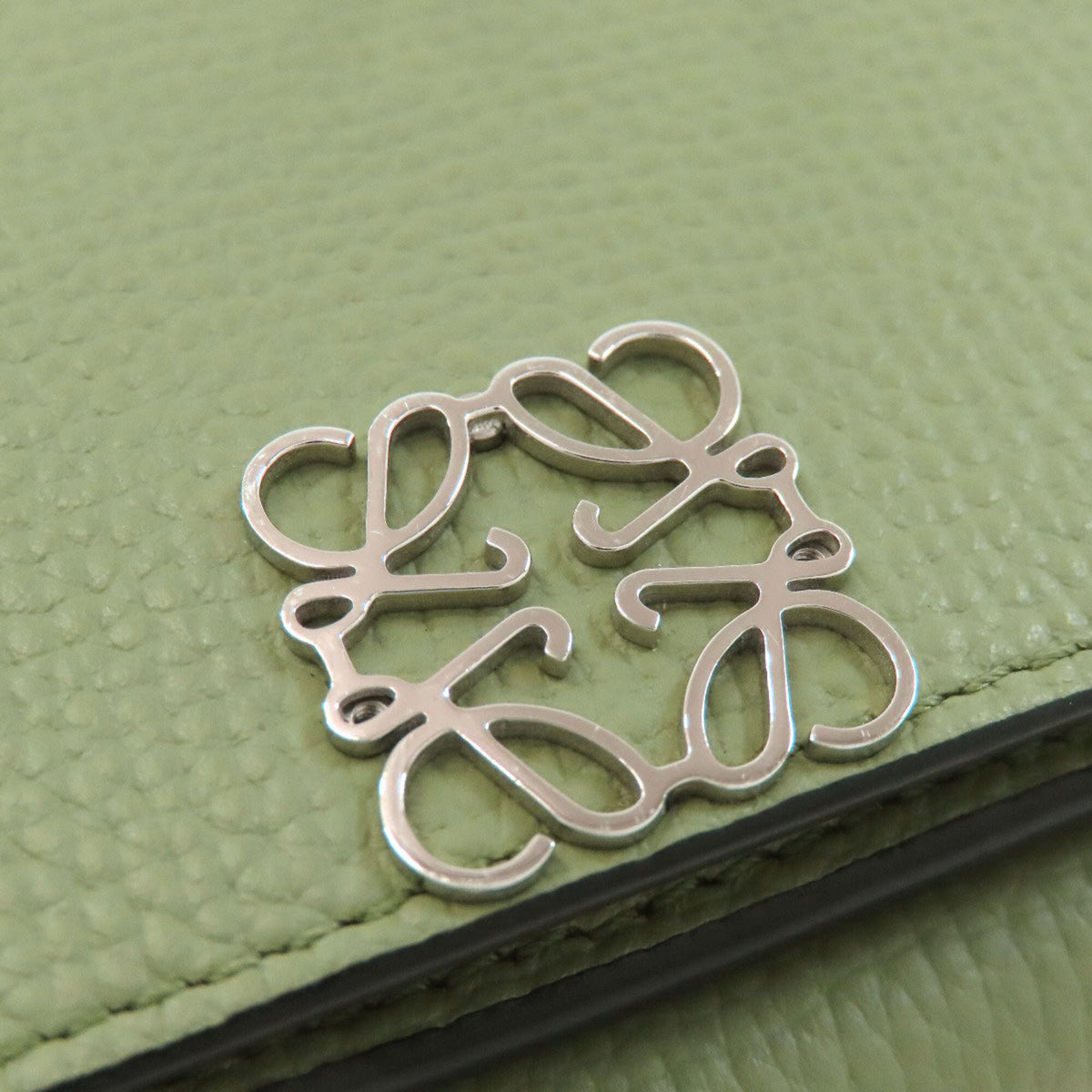 Loewe Green Leather Wallet (Bi-Fold) (Pre-Owned)
