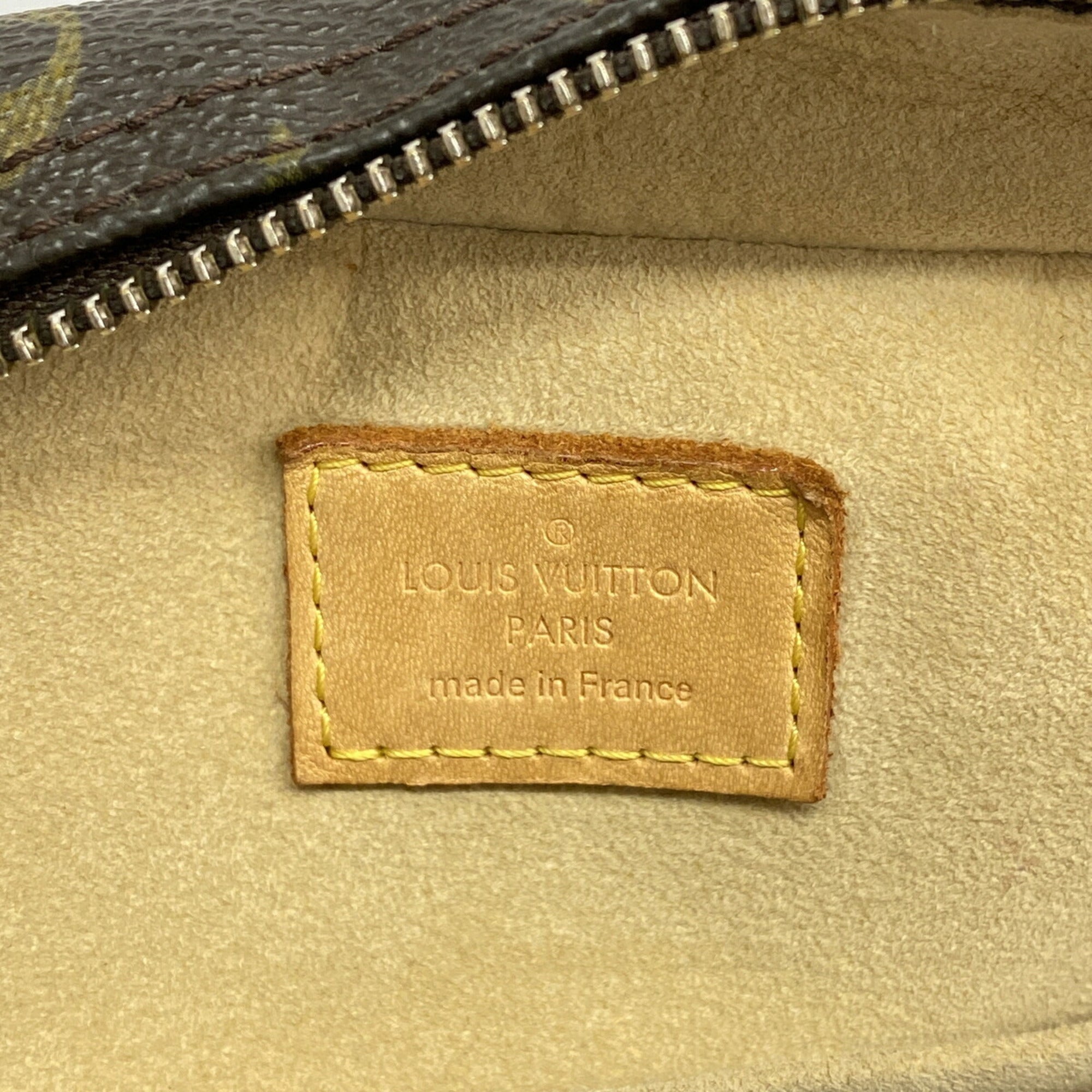 Louis Vuitton Brown Handbag (Pre-Owned)