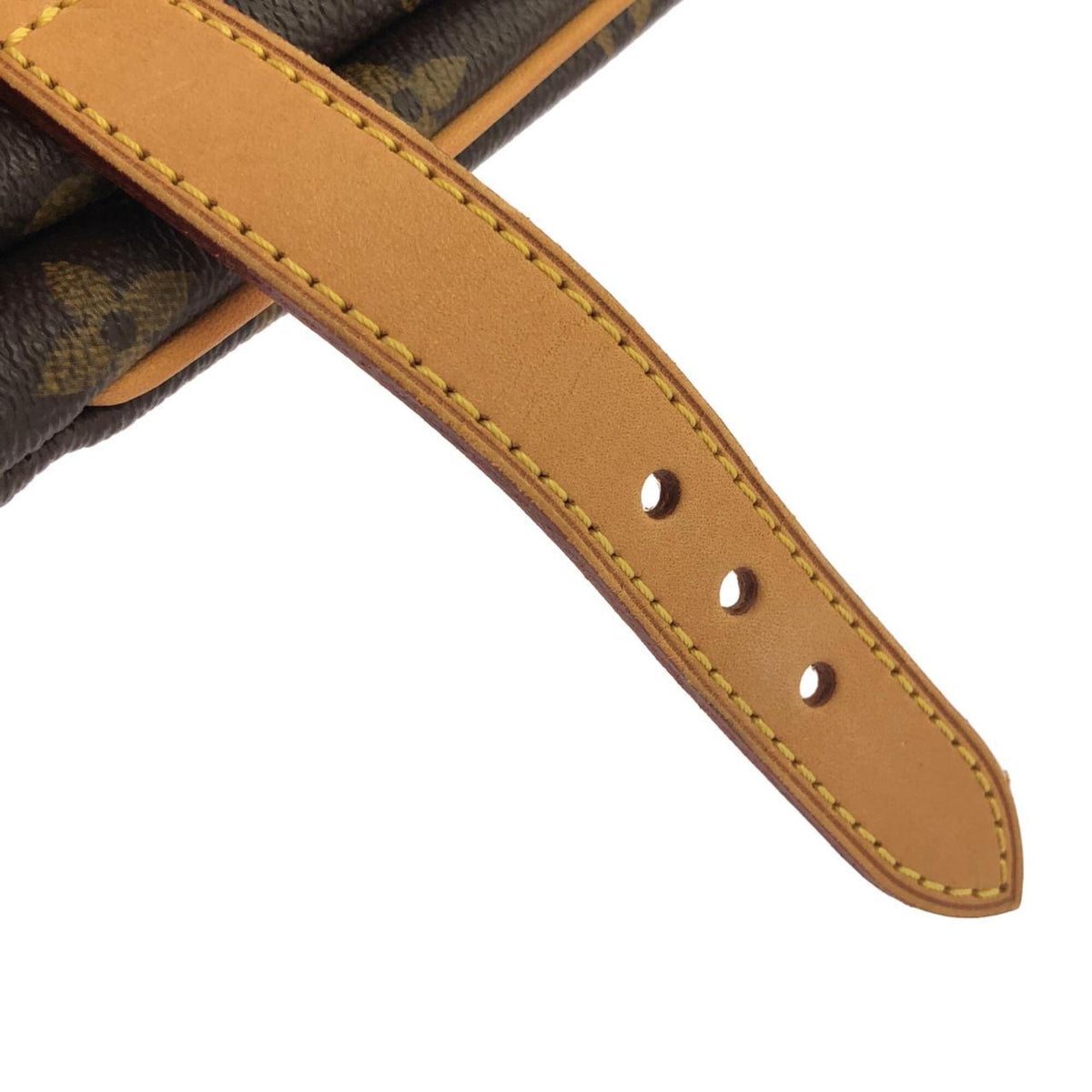 Louis Vuitton Marron Coated Canvas Shoulder Bag (Pre-Owned)