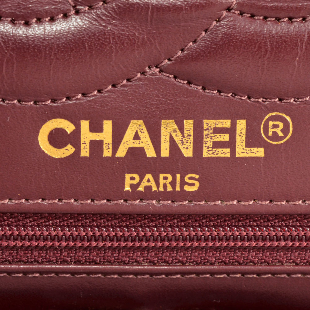 Chanel Black Leather Shoulder Bag (Pre-Owned)