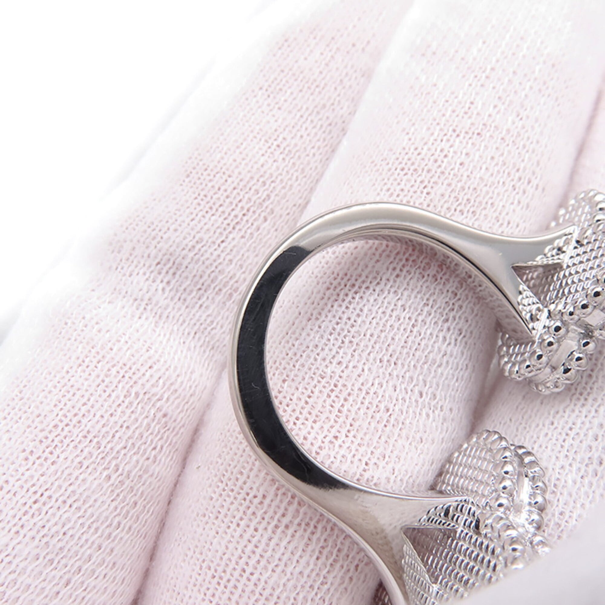 Van Cleef & Arpels White Gold (18K) Band Ring (Pre-Owned)