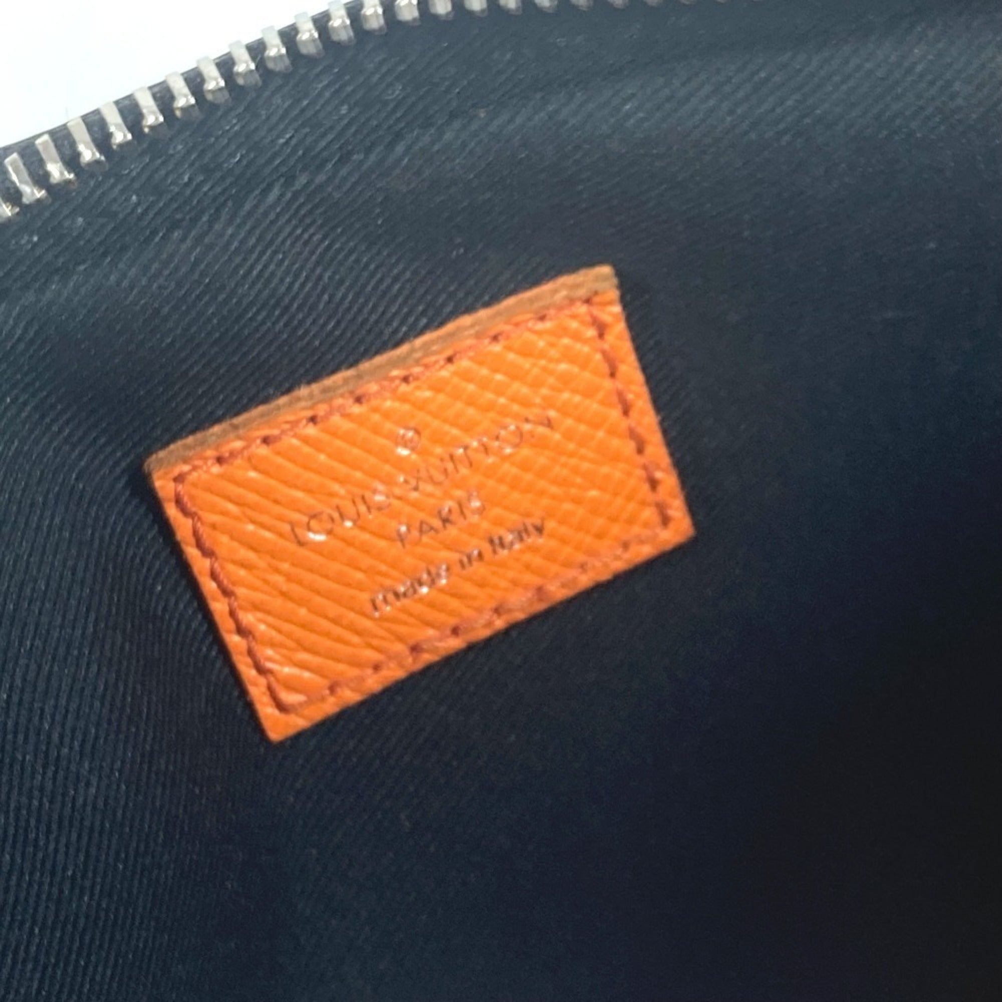 Louis Vuitton Orange Monogram Taiga Leather Pochette Shoulder Bag (Pre-Owned)