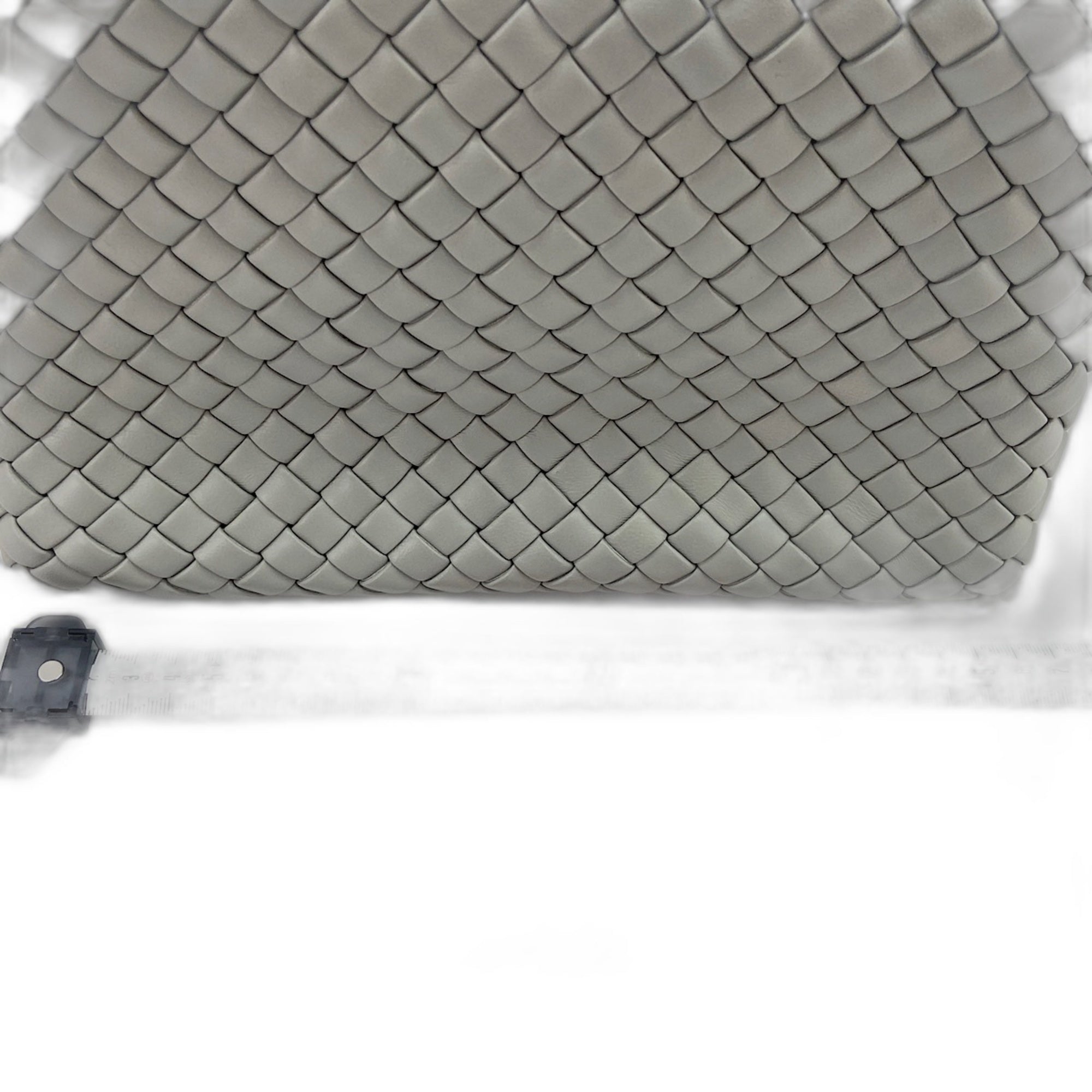 Bottega Veneta Gray Handbag Shoulder Bag (Pre-Owned)