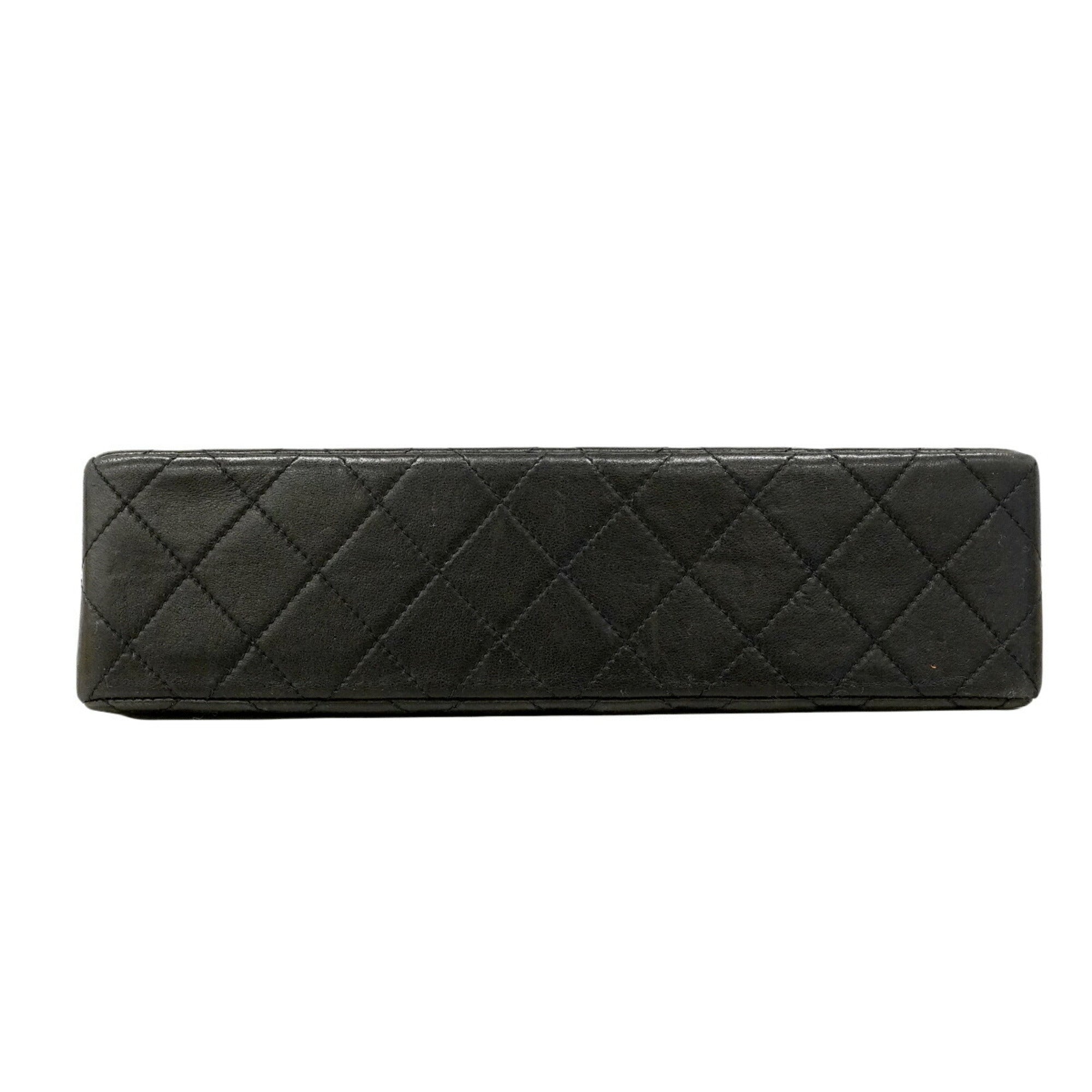 Chanel Black Leather Shoulder Bag (Pre-Owned)