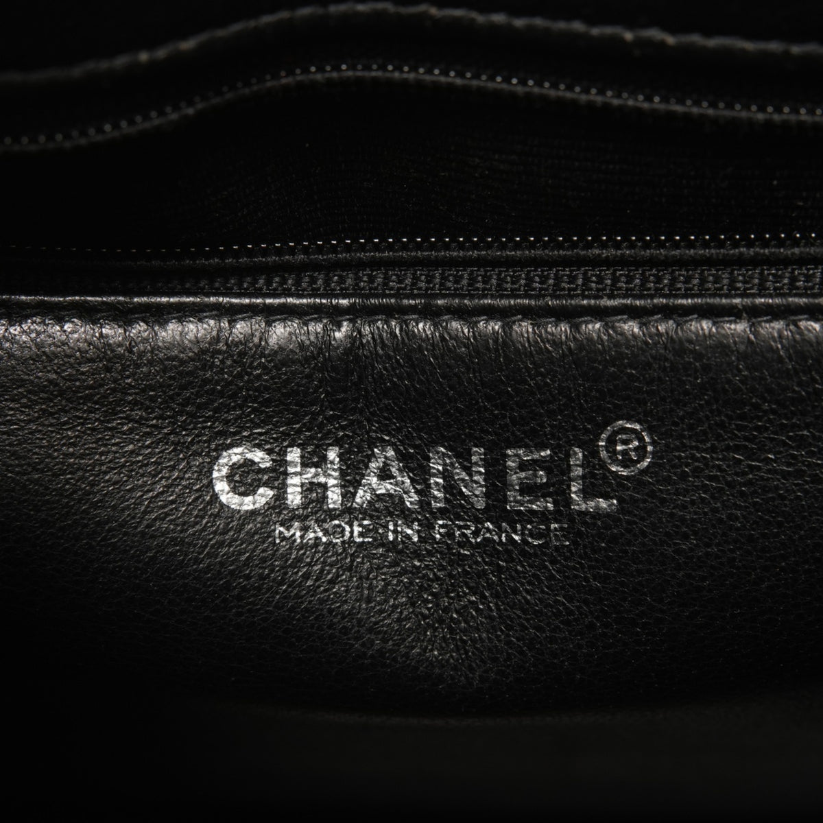 Chanel Black Grained Calfskin Tote Bag (Pre-Owned)