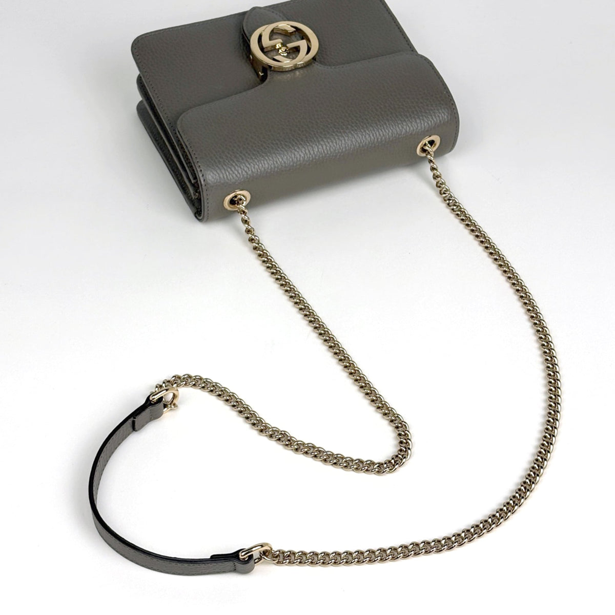 Gucci Gray Leather Shoulder Bag (Pre-Owned)