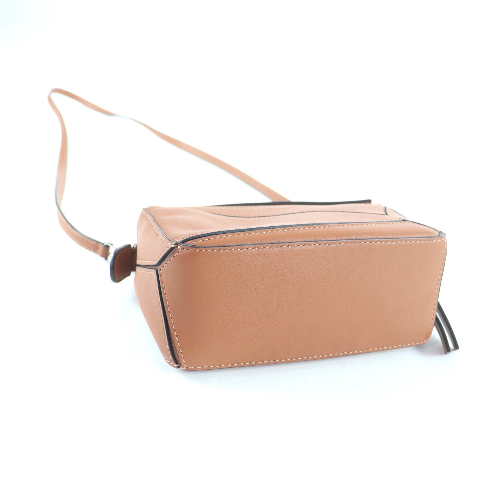 Loewe Camel Leather Handbag Shoulder Bag (Pre-Owned)