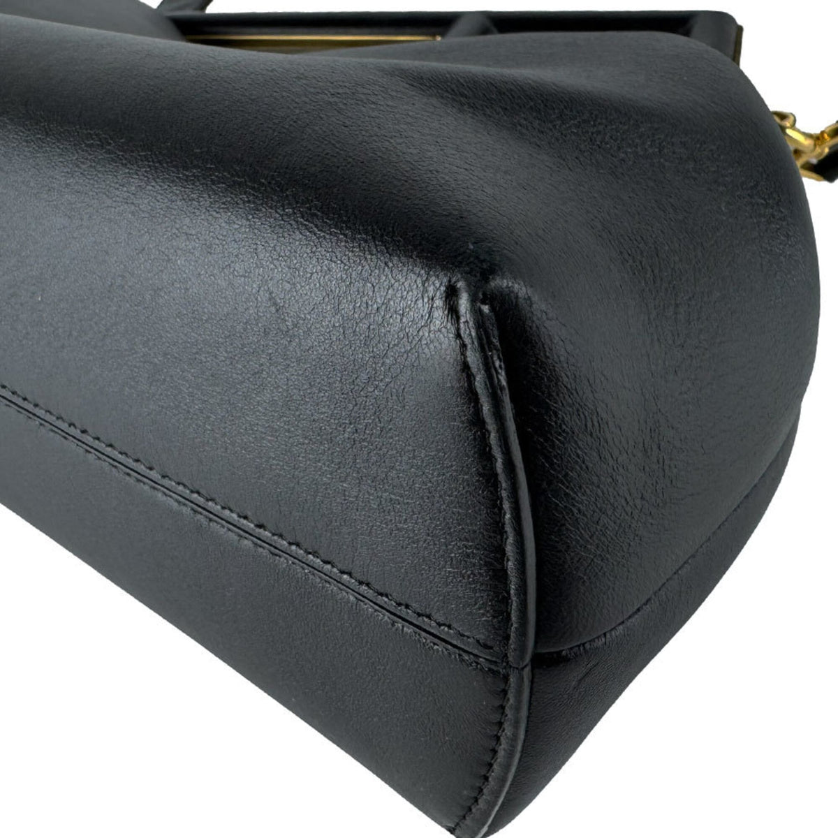 Fendi Black Leather Shoulder Bag (Pre-Owned)