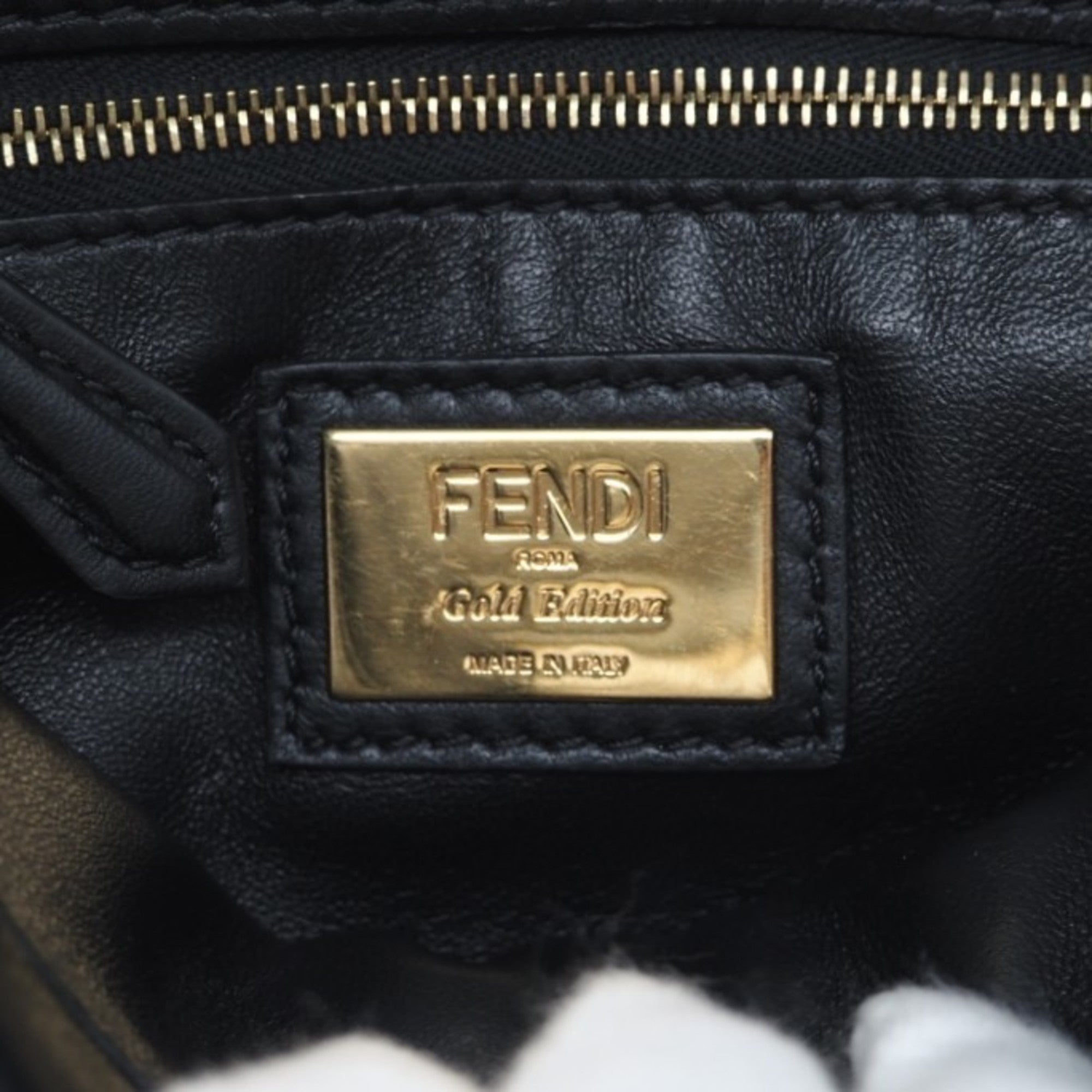 Fendi Black Leather Handbag (Pre-Owned)