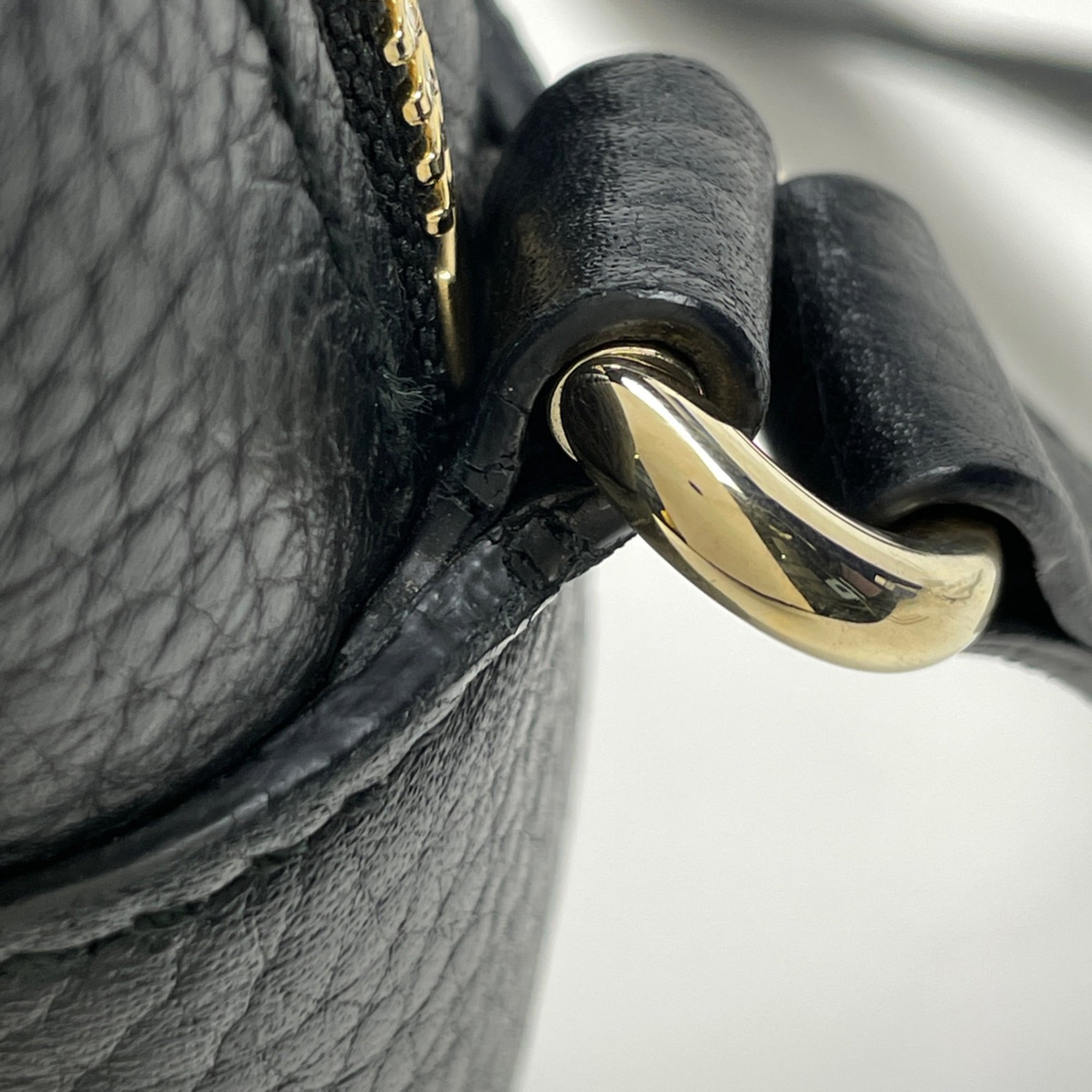 Gucci Black Leather Shoulder Bag (Pre-Owned)