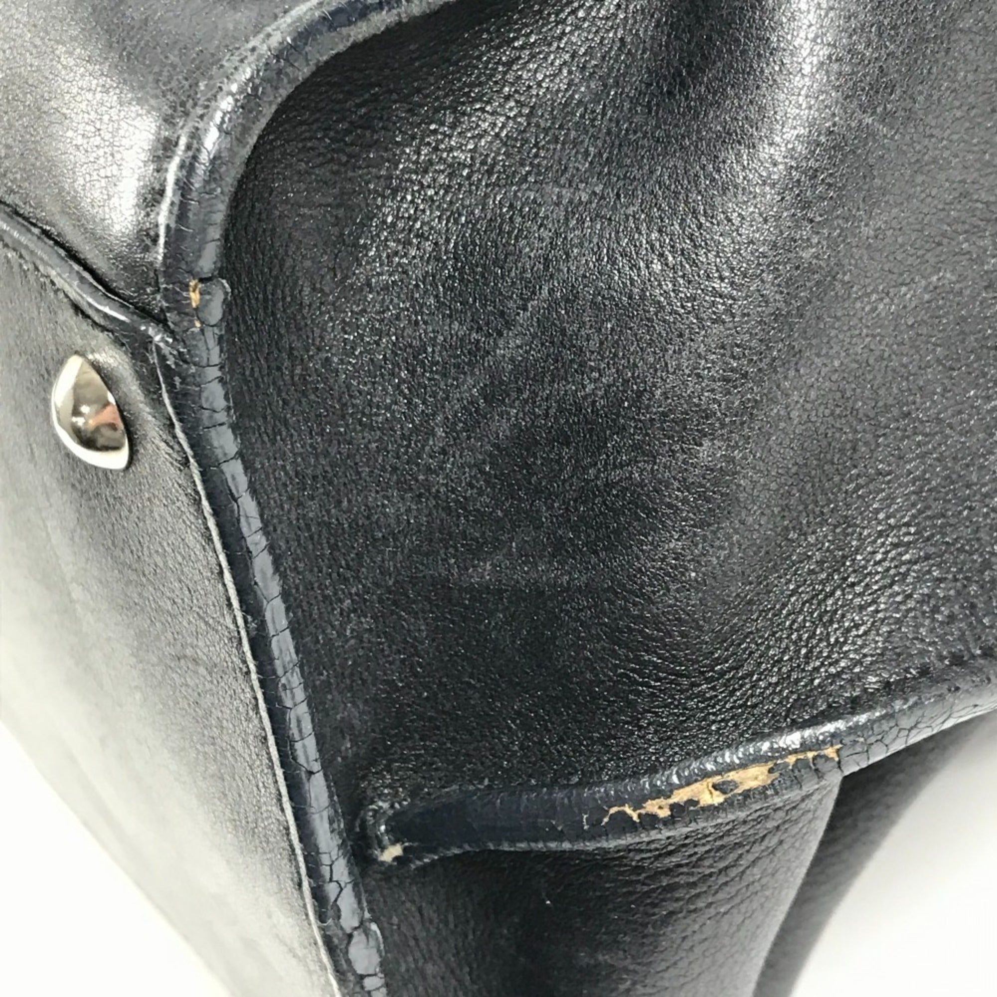Salvatore Ferragamo Black Leather Shoulder Bag Tote Bag (Pre-Owned)