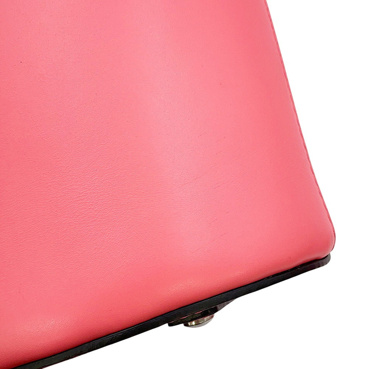 Burberry Pink Leather Handbag (Pre-Owned)