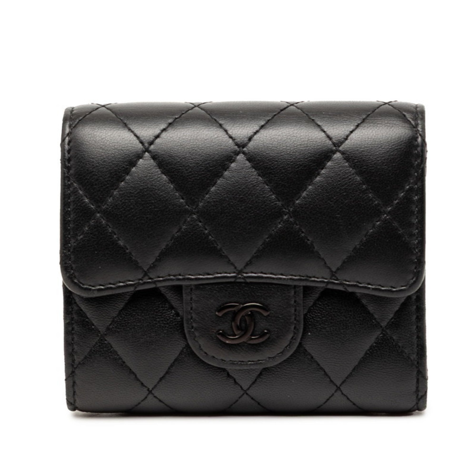Chanel Matelasse Black Leather Wallet (Tri-Fold) (Pre-Owned)