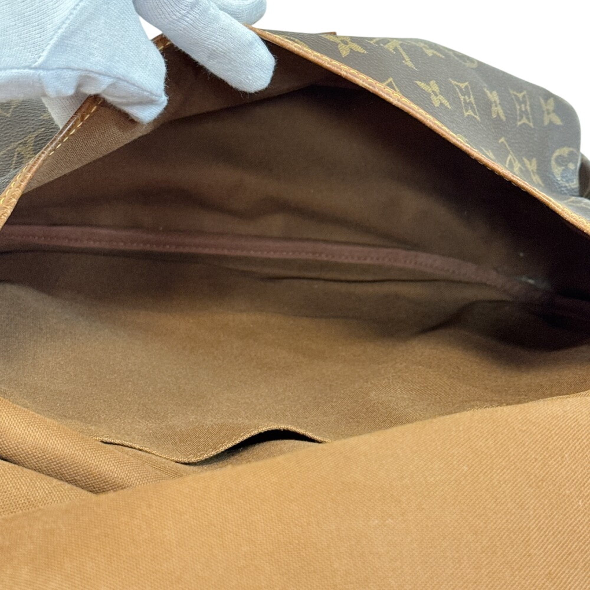 Louis Vuitton Brown Monogram Leather Shoulder Bag (Pre-Owned)