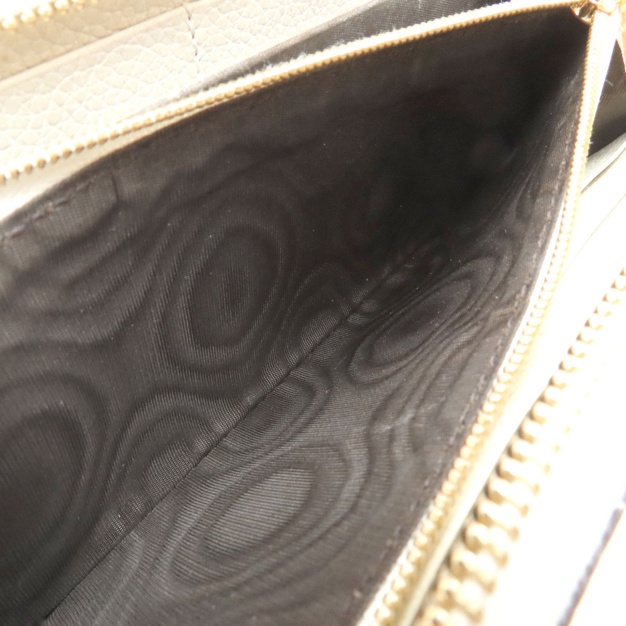 Gucci Ivory Leather Long Wallet (Bi-Fold) (Pre-Owned)
