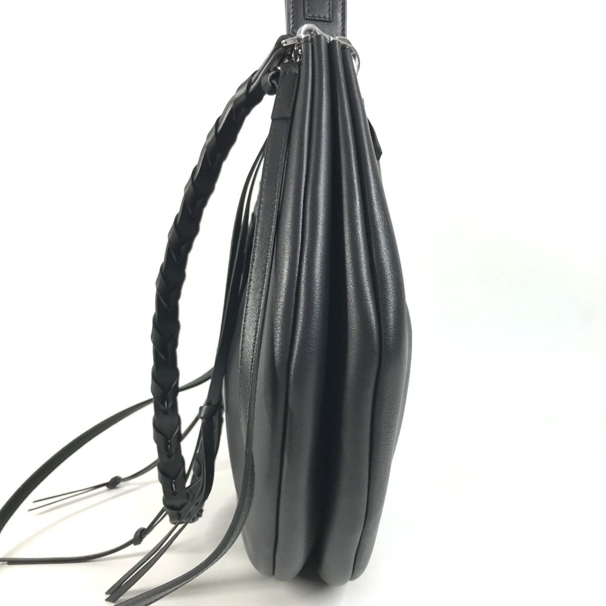 Loewe Black Leather Handbag Shoulder Bag (Pre-Owned)