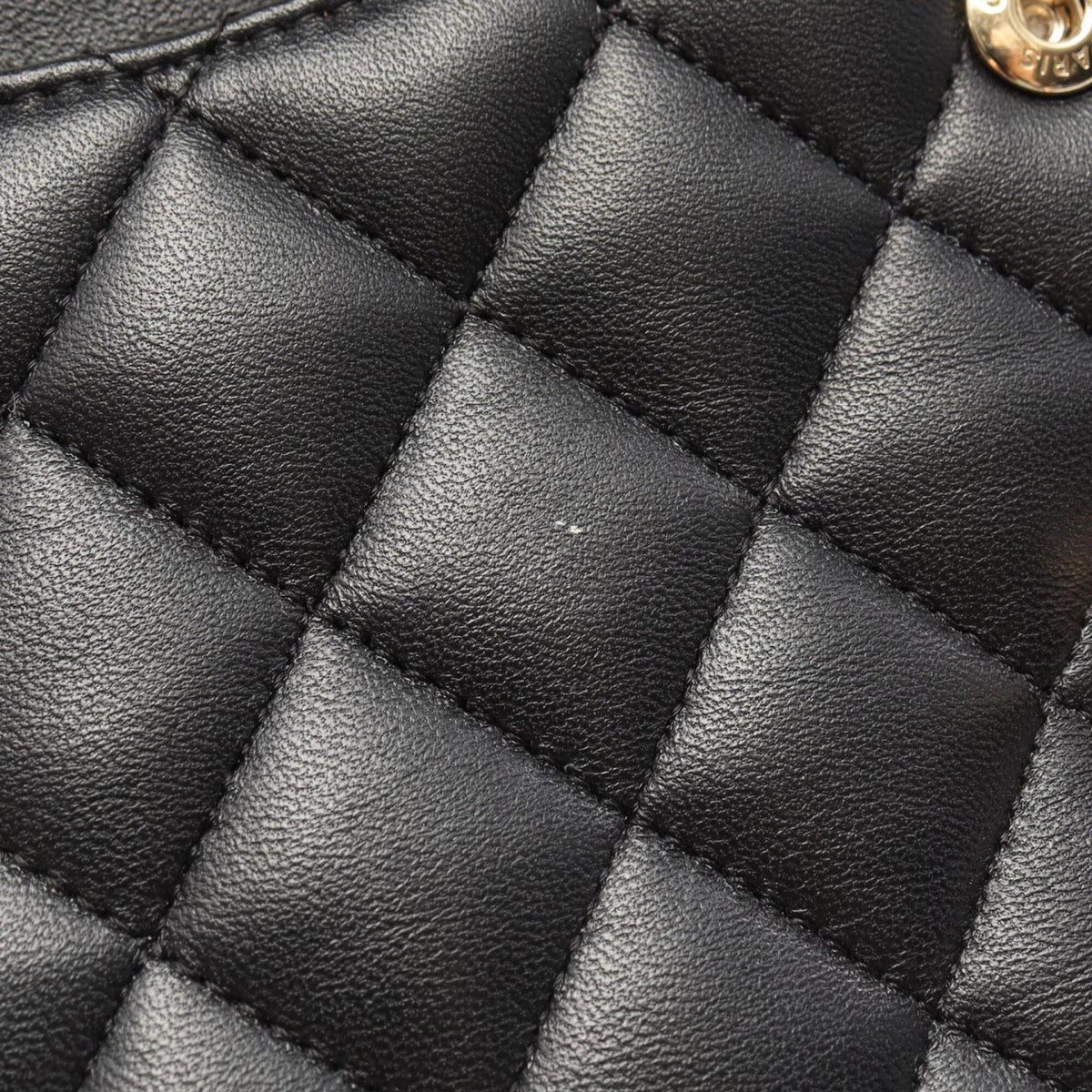 Chanel Matelasse Black Leather Handbag Shoulder Bag (Pre-Owned)