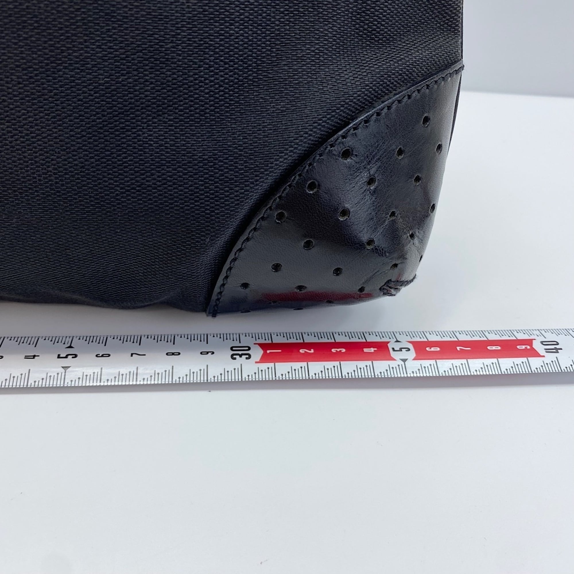 Gucci Black Shoulder Bag (Pre-Owned)
