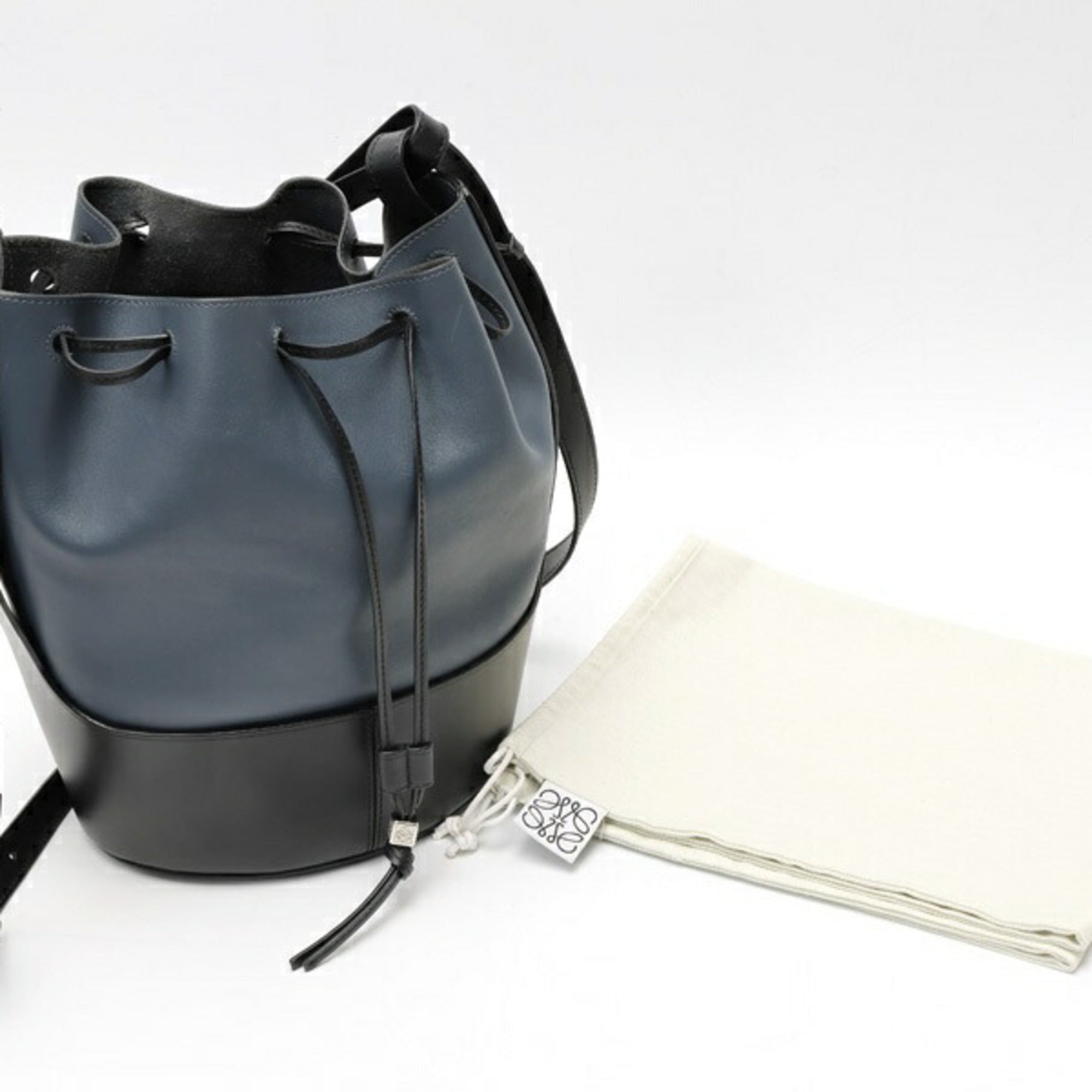 Loewe Black Blue Leather Shoulder Bag (Pre-Owned)