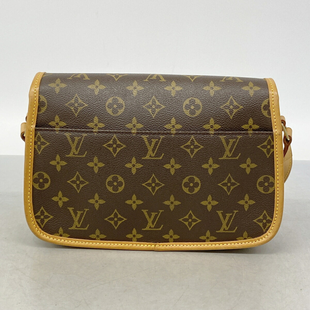 Louis Vuitton Brown Shoulder Bag (Pre-Owned)