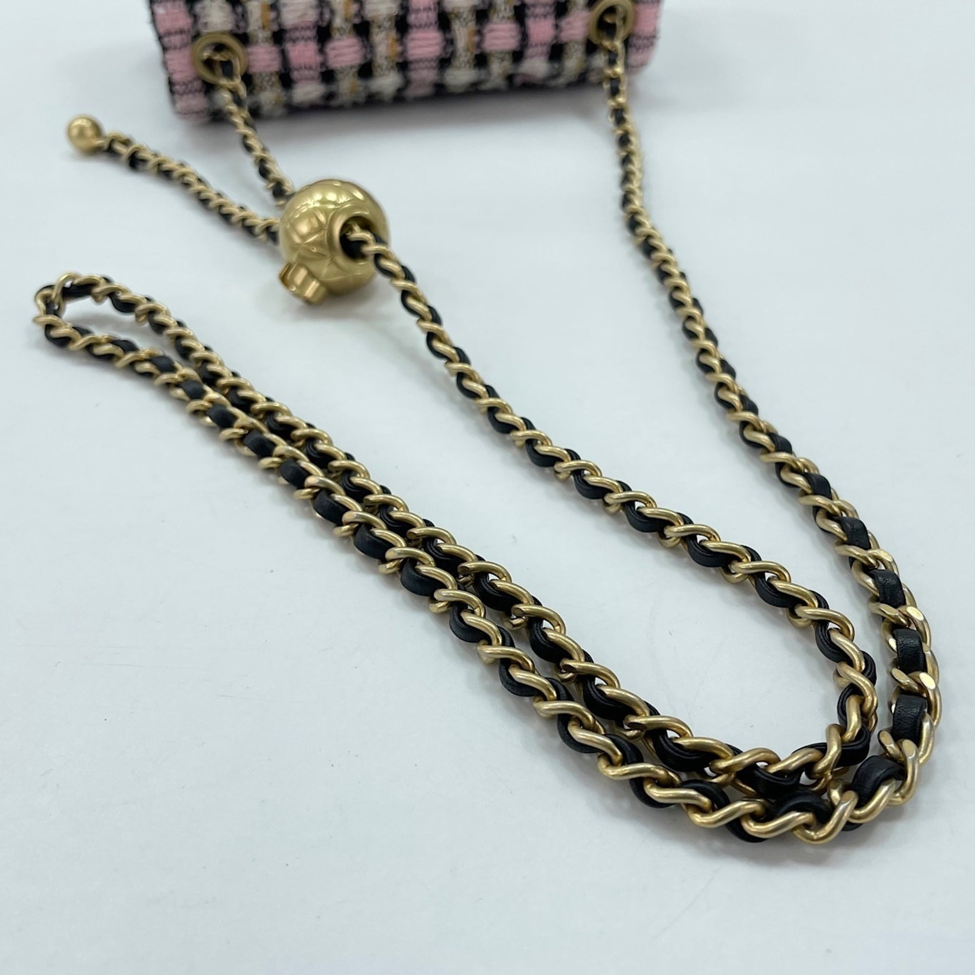 Chanel Matelasse Pink Shoulder Bag (Pre-Owned)