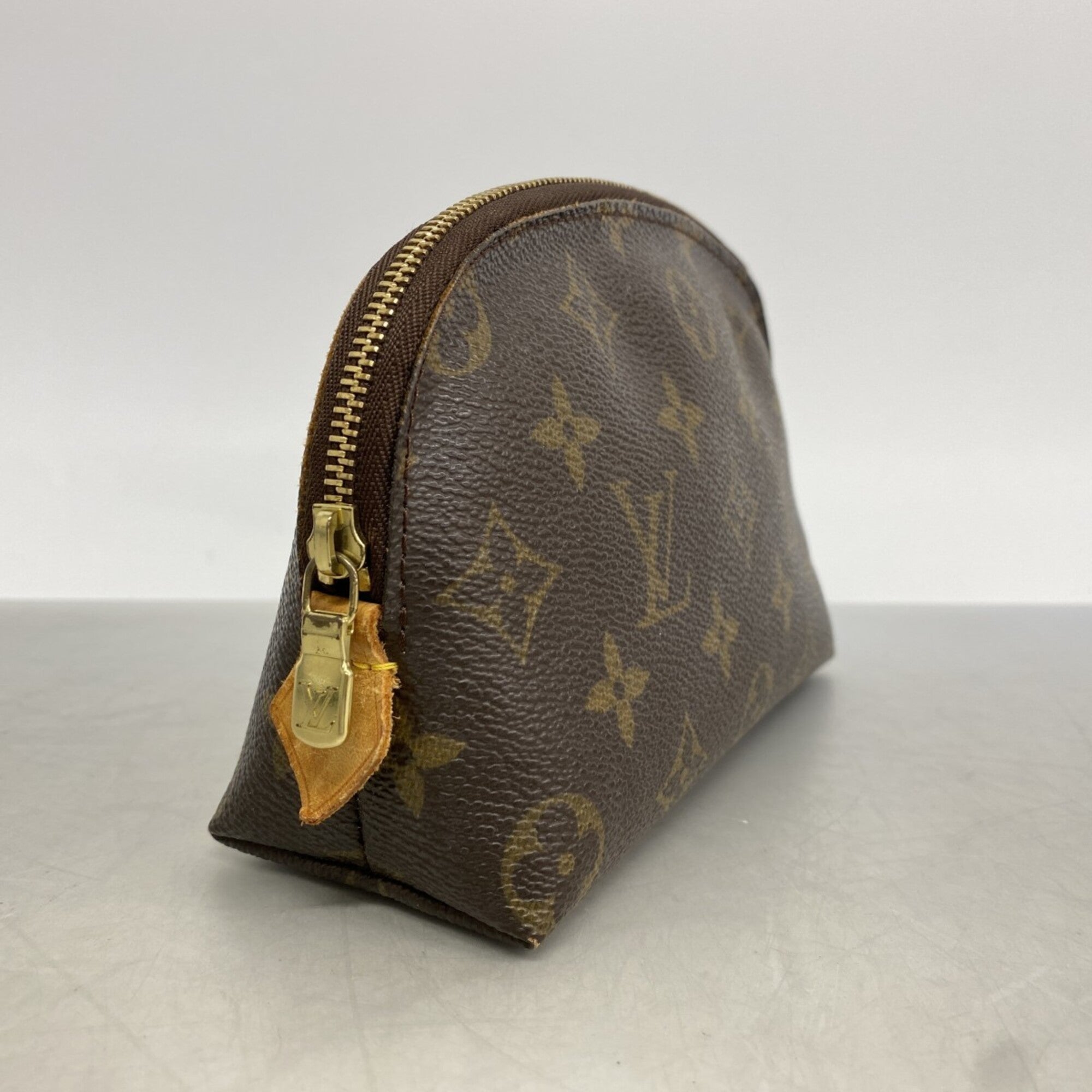 Louis Vuitton Brown Pouch (Pre-Owned)