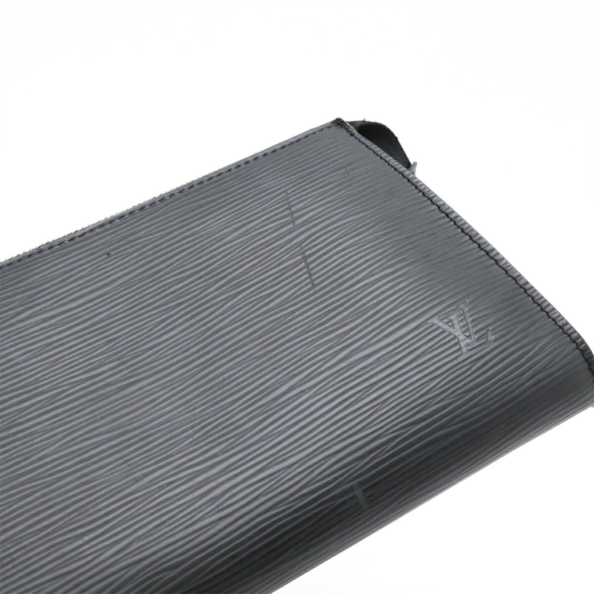 Louis Vuitton Noir Epi Leather Handbag Pochette Pouch (Pre-Owned)