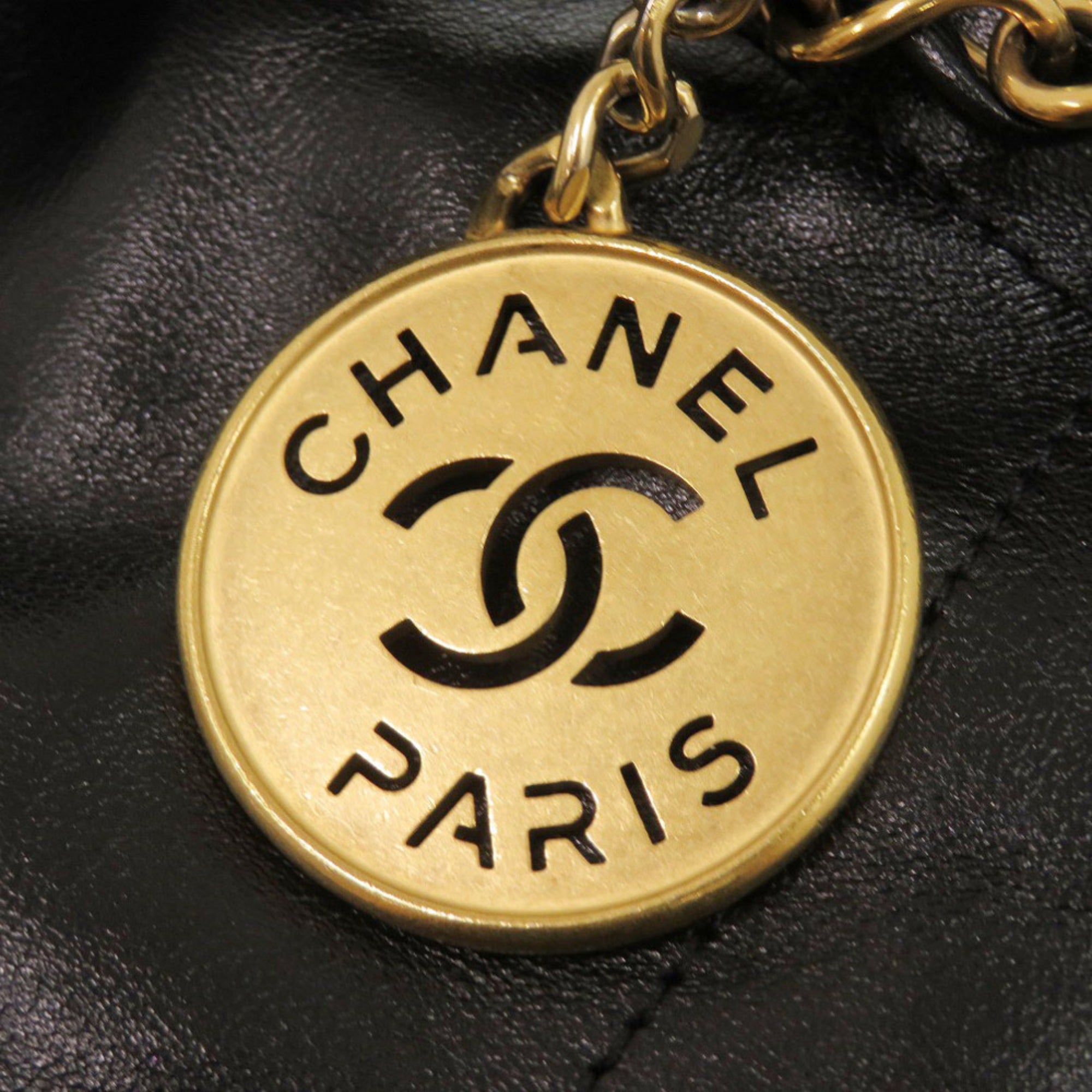 Chanel Black Leather Tote Bag (Pre-Owned)