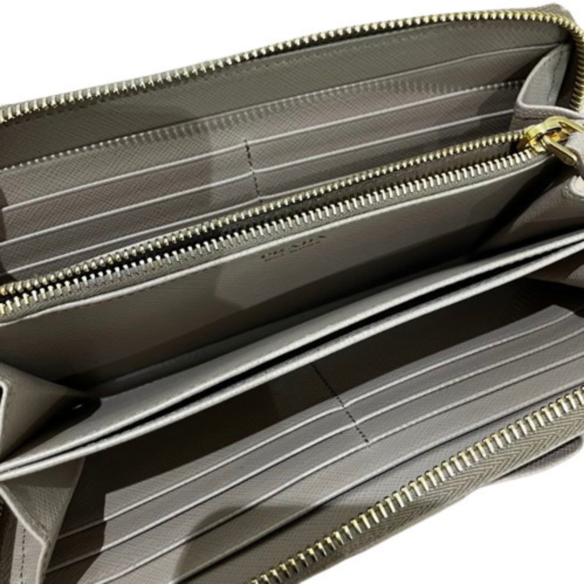 Prada Pink Beige Leather Long Wallet (Bi-Fold) (Pre-Owned)
