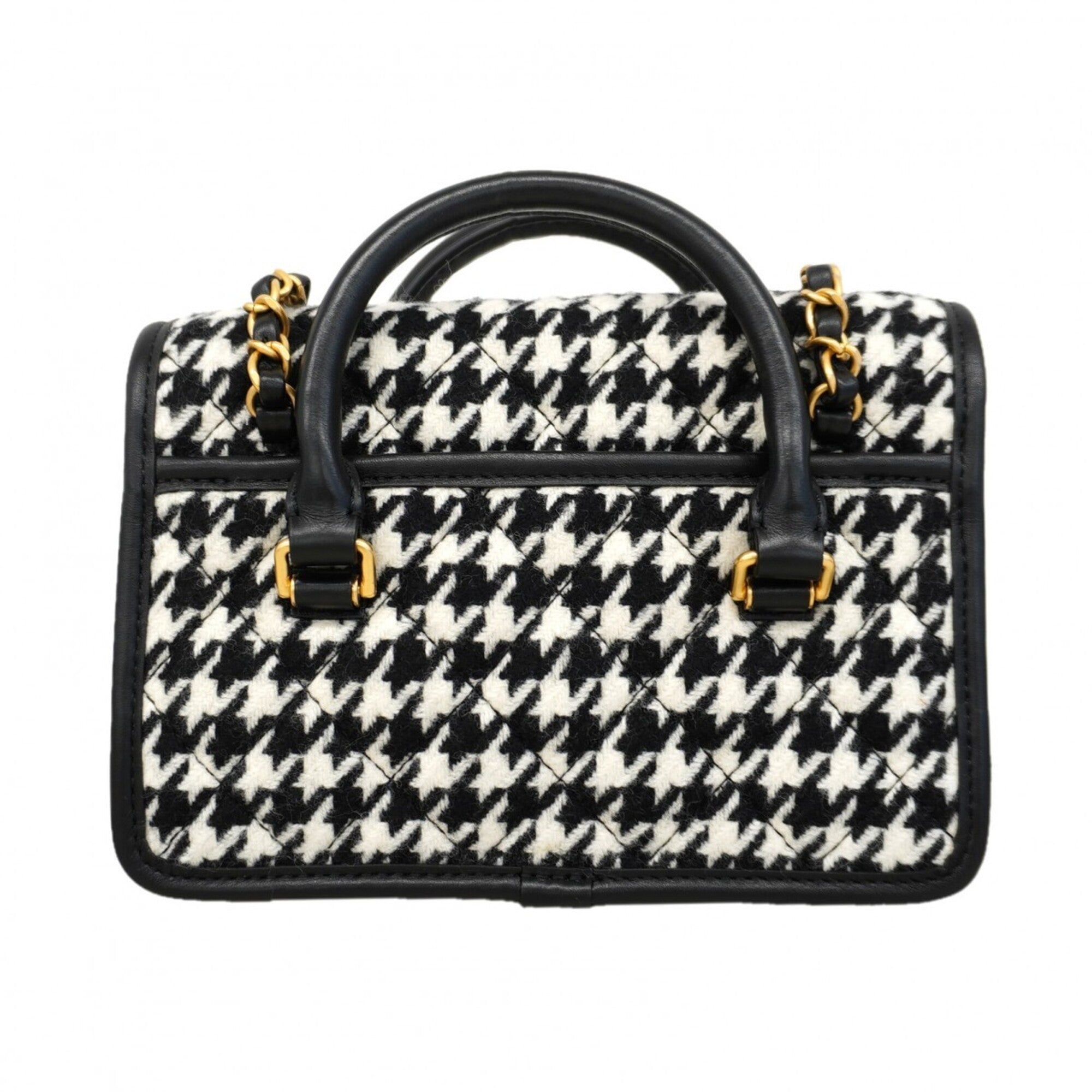 Chanel Black White Wool Handbag (Pre-Owned)
