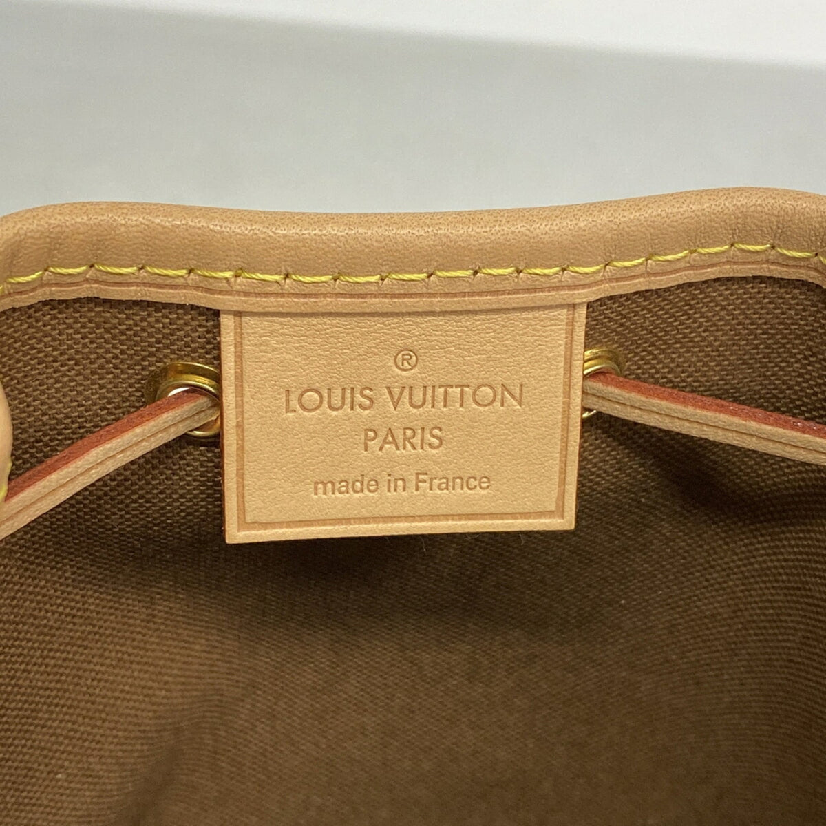 Louis Vuitton Brown Shoulder Bag (Pre-Owned)