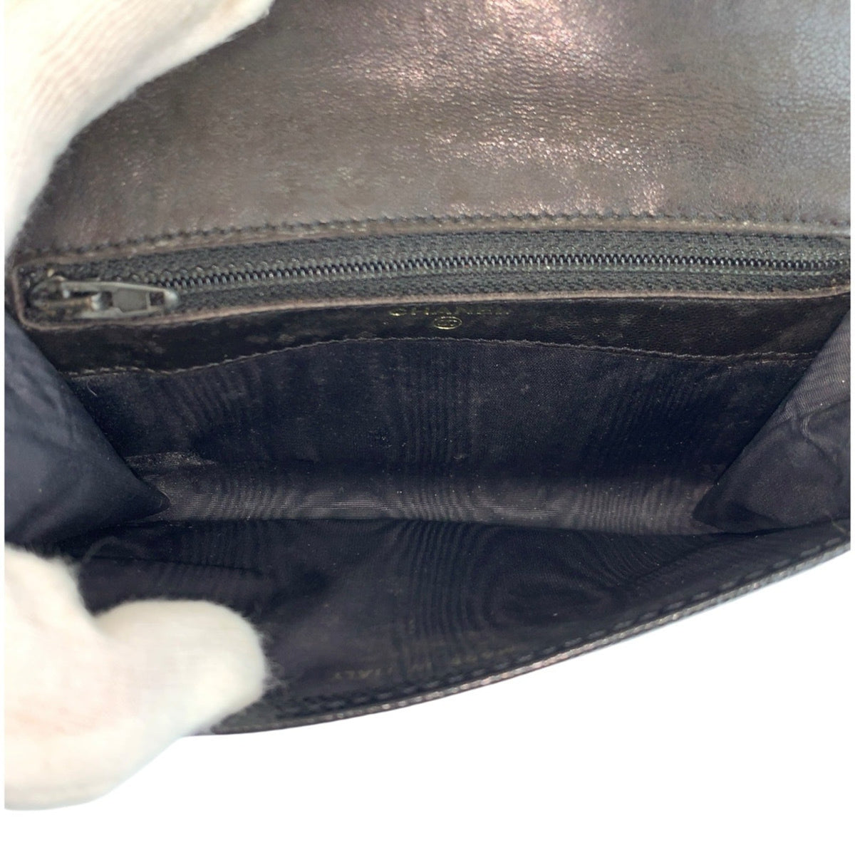 Chanel Black Leather Wallet (Bi-Fold) (Pre-Owned)