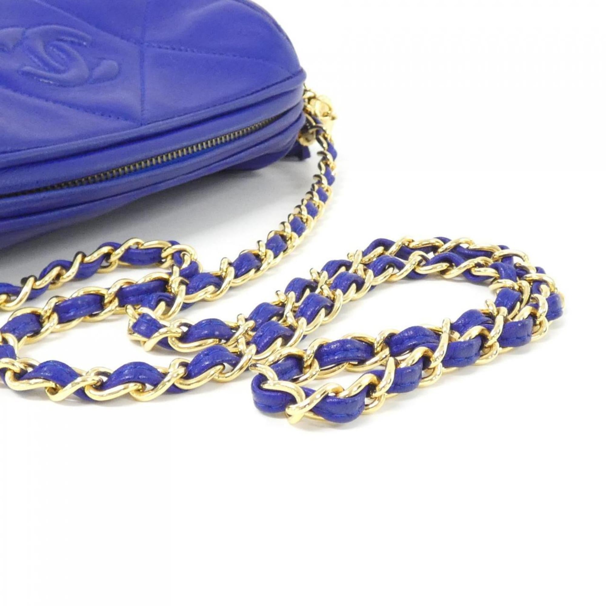 Chanel Blue Leather Shoulder Bag (Pre-Owned)