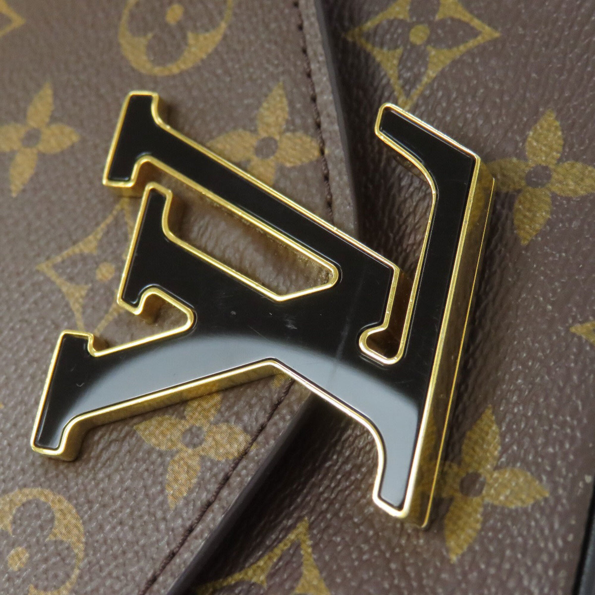 Louis Vuitton Monogram Monogram Monogram Shoulder Bag (Pre-Owned)