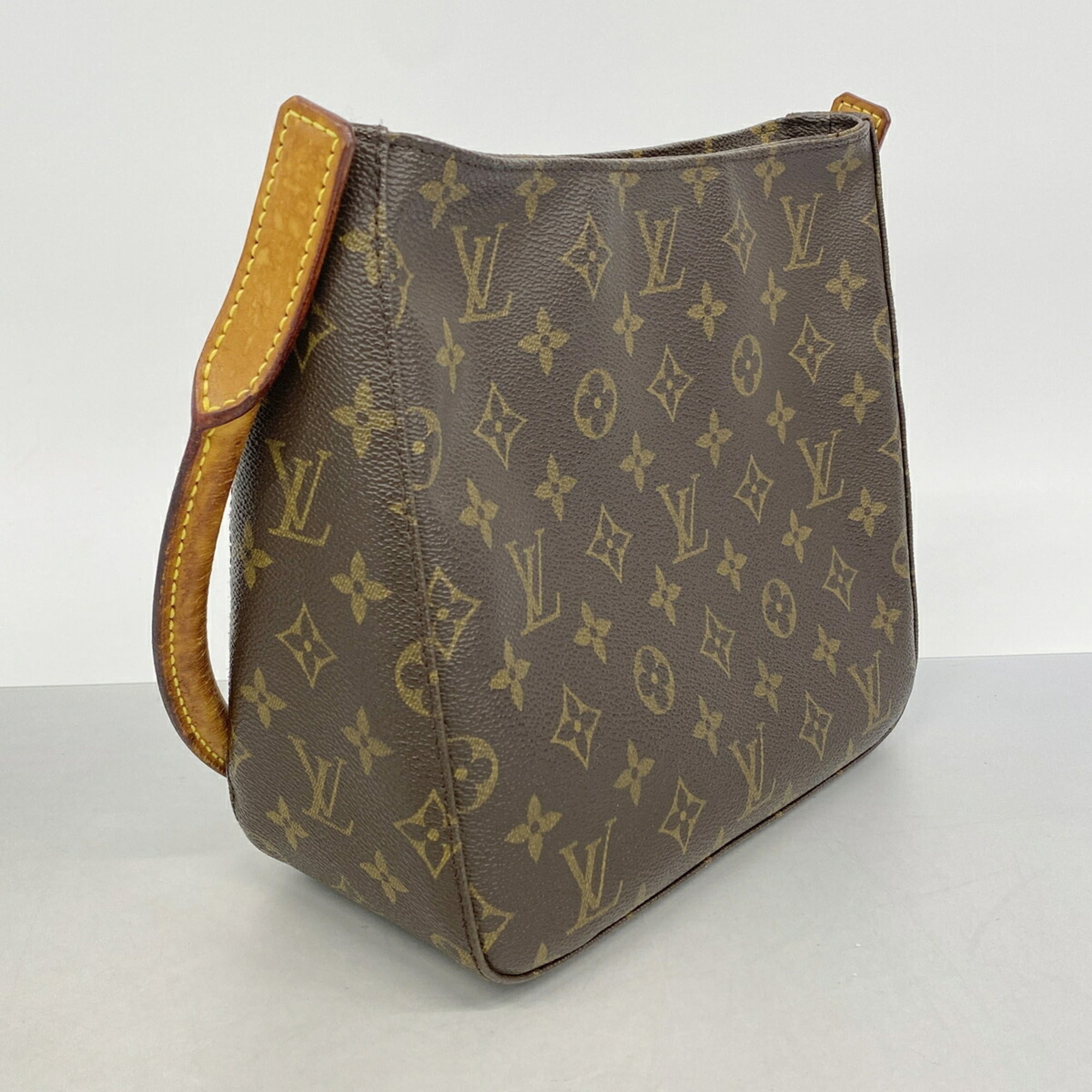 Louis Vuitton Brown Shoulder Bag (Pre-Owned)