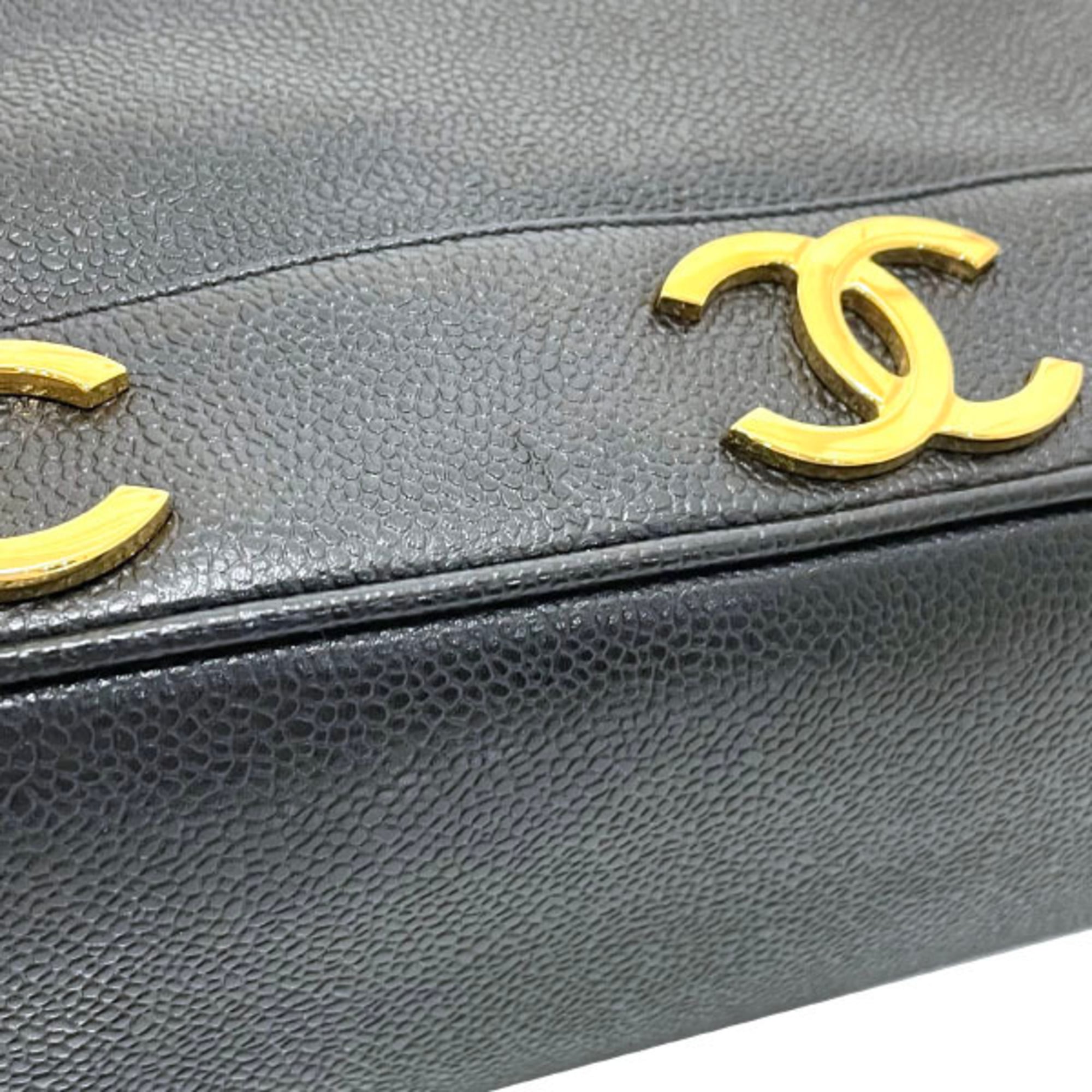 Chanel Black Grained Calfskin Shoulder Bag (Pre-Owned)