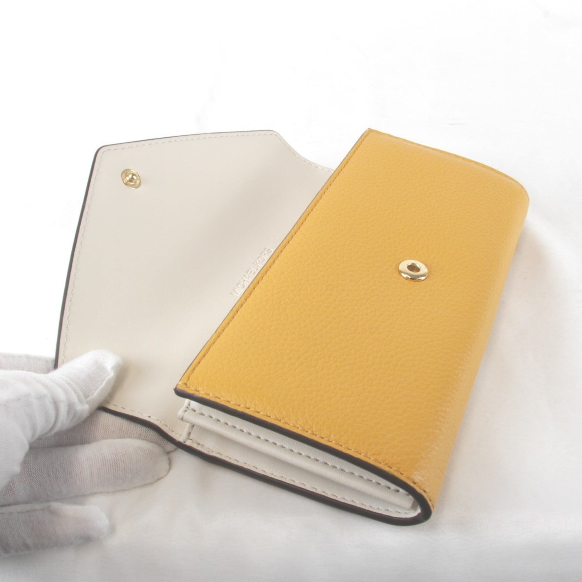 Michael Kors Jet Set Travel Yellow Leather Long Wallet (Bi-Fold) (Pre-Owned)