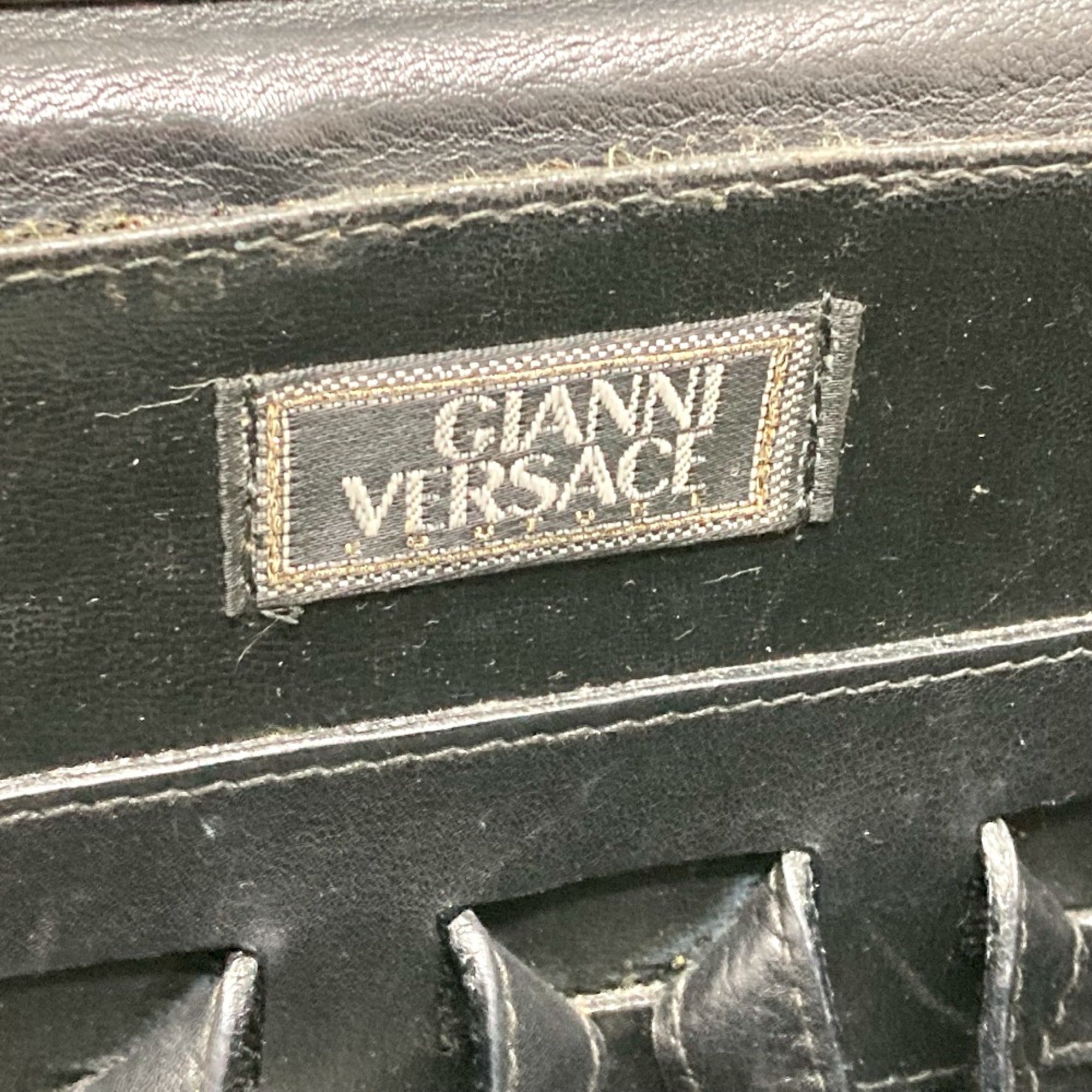 Versace Black Leather Handbag (Pre-Owned)