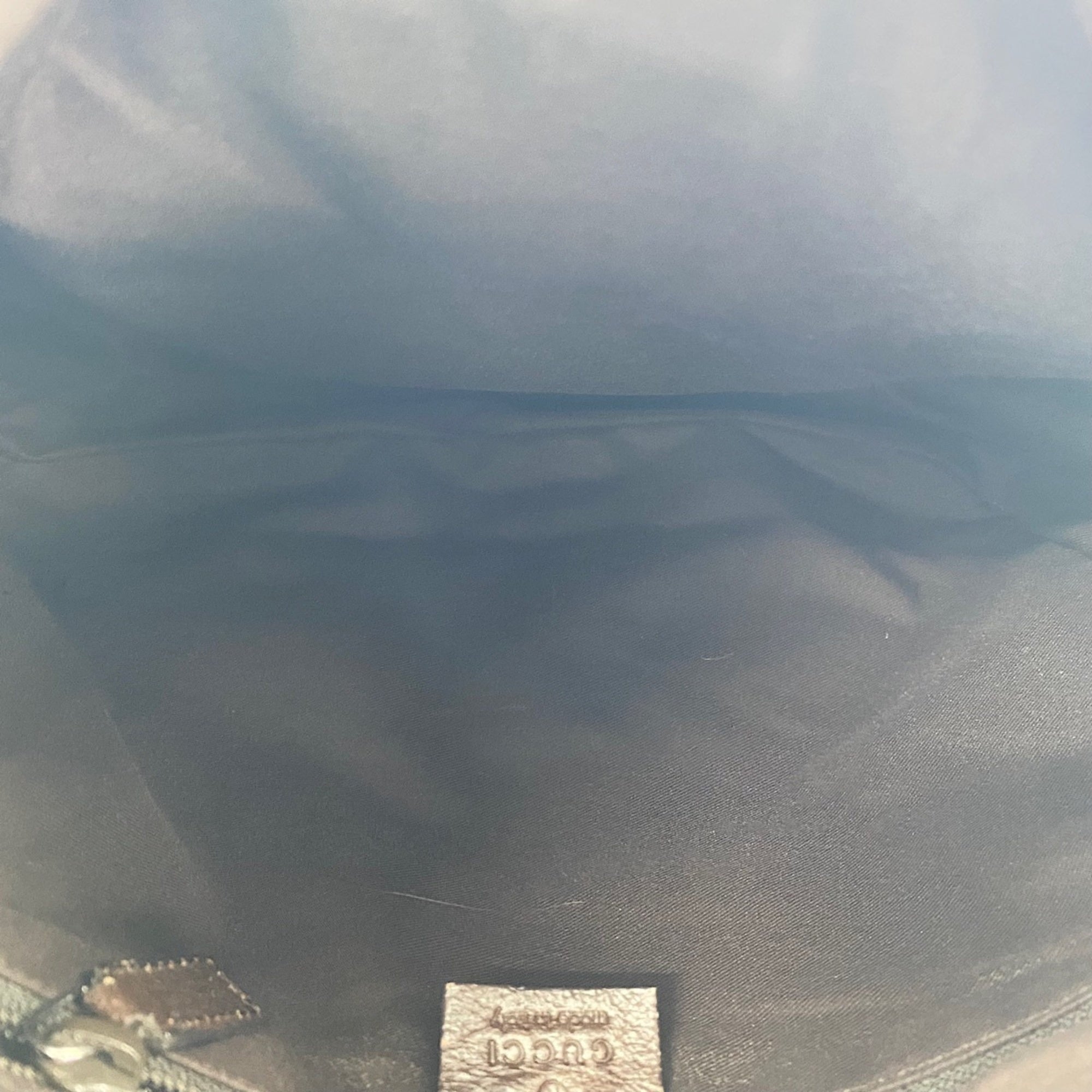 Gucci Beige Shoulder Bag (Pre-Owned)