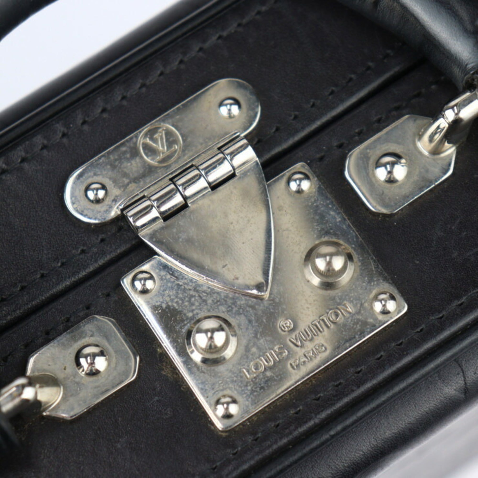 Louis Vuitton Black Leather Handbag (Pre-Owned)