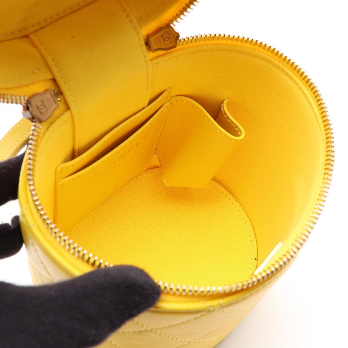 Chanel Yellow Leather Handbag Shoulder Bag (Pre-Owned)