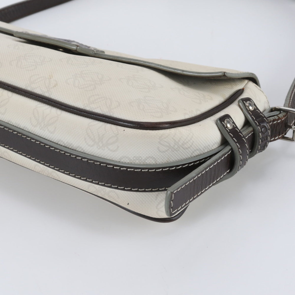 Loewe Brown Ivory Leather Coated Canvas Handbag Shoulder Bag (Pre-Owned)