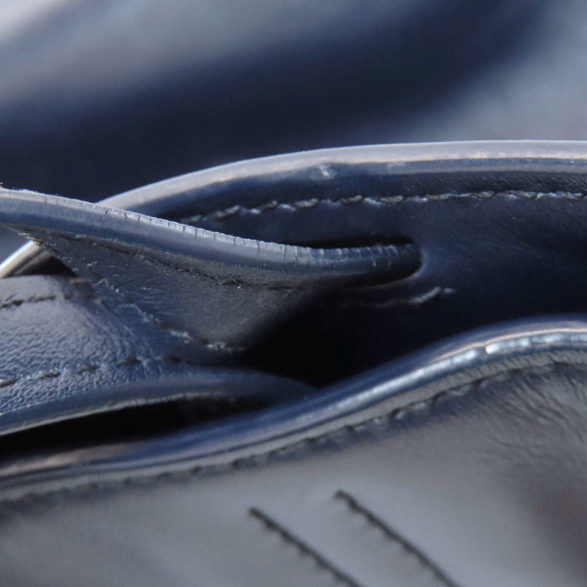 Miu Miu Navy Leather Tote Bag (Pre-Owned)