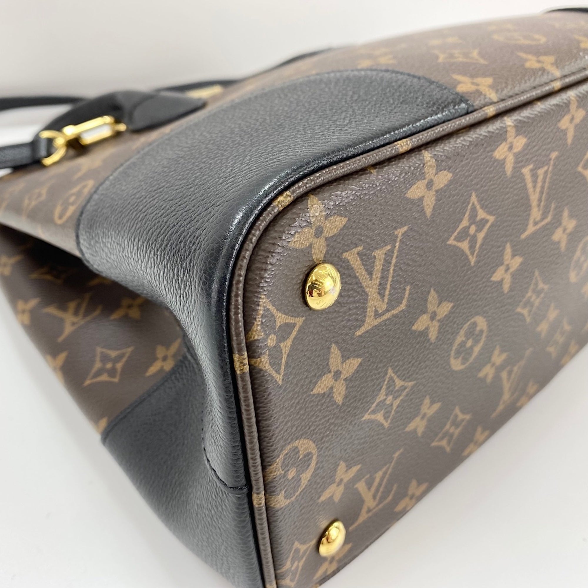 Louis Vuitton Brown Handbag (Pre-Owned)