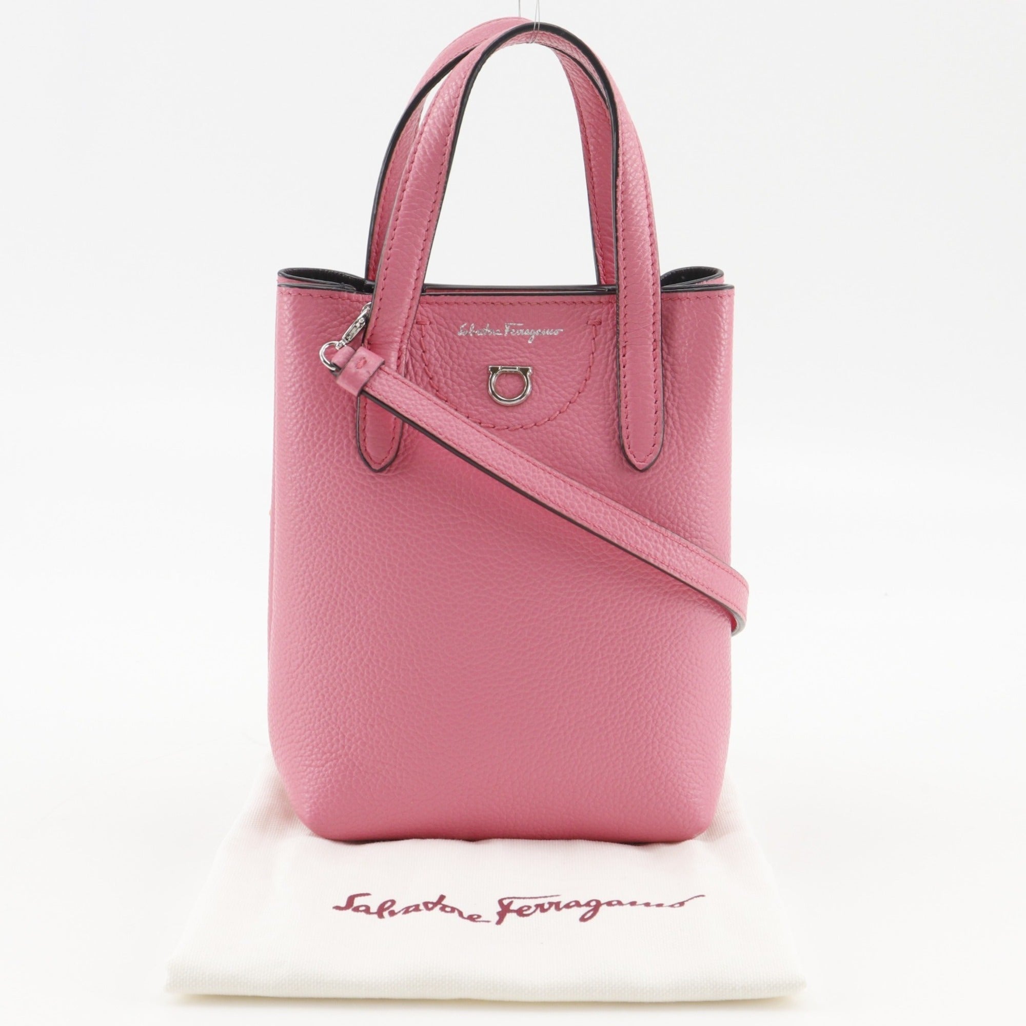 Salvatore Ferragamo Pink Leather Handbag (Pre-Owned)