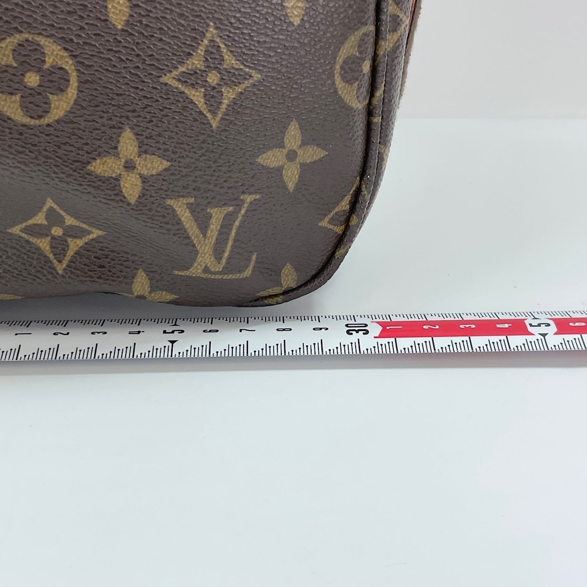 Louis Vuitton Brown Messenger Bag (Pre-Owned)