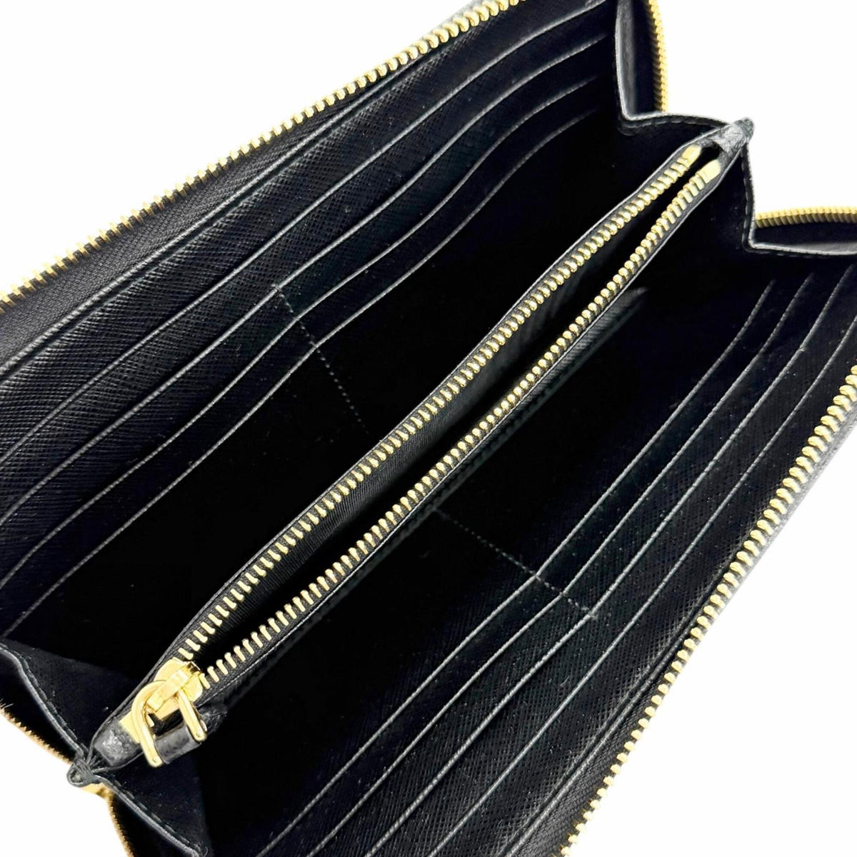 Prada Black Leather Long Wallet (Bi-Fold) (Pre-Owned)