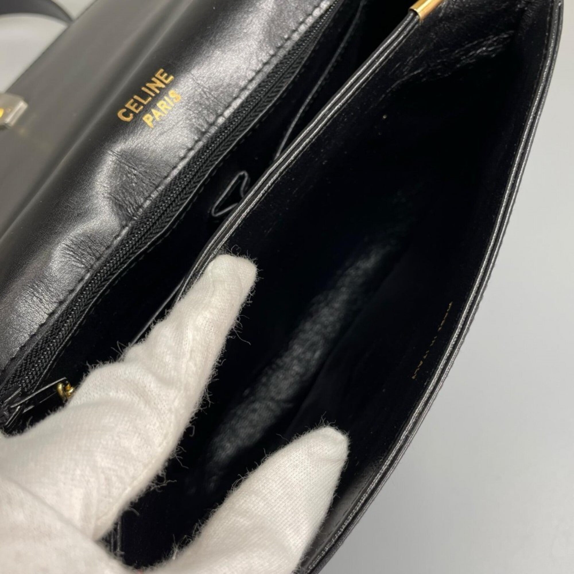 Celine Black Leather Shoulder Bag (Pre-Owned)
